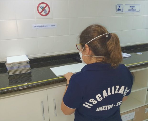 Com o propósito de buscar eficiência, atuar mais próximo do consumidor, qualificar os procedimentos e ampliar os acordos de cooperação entre governos e universidades, tomou posse o novo presidente do Instituto de Metrologia de Santa Catarina (Imetro), o subtenente Rudinei Luis Floriano.