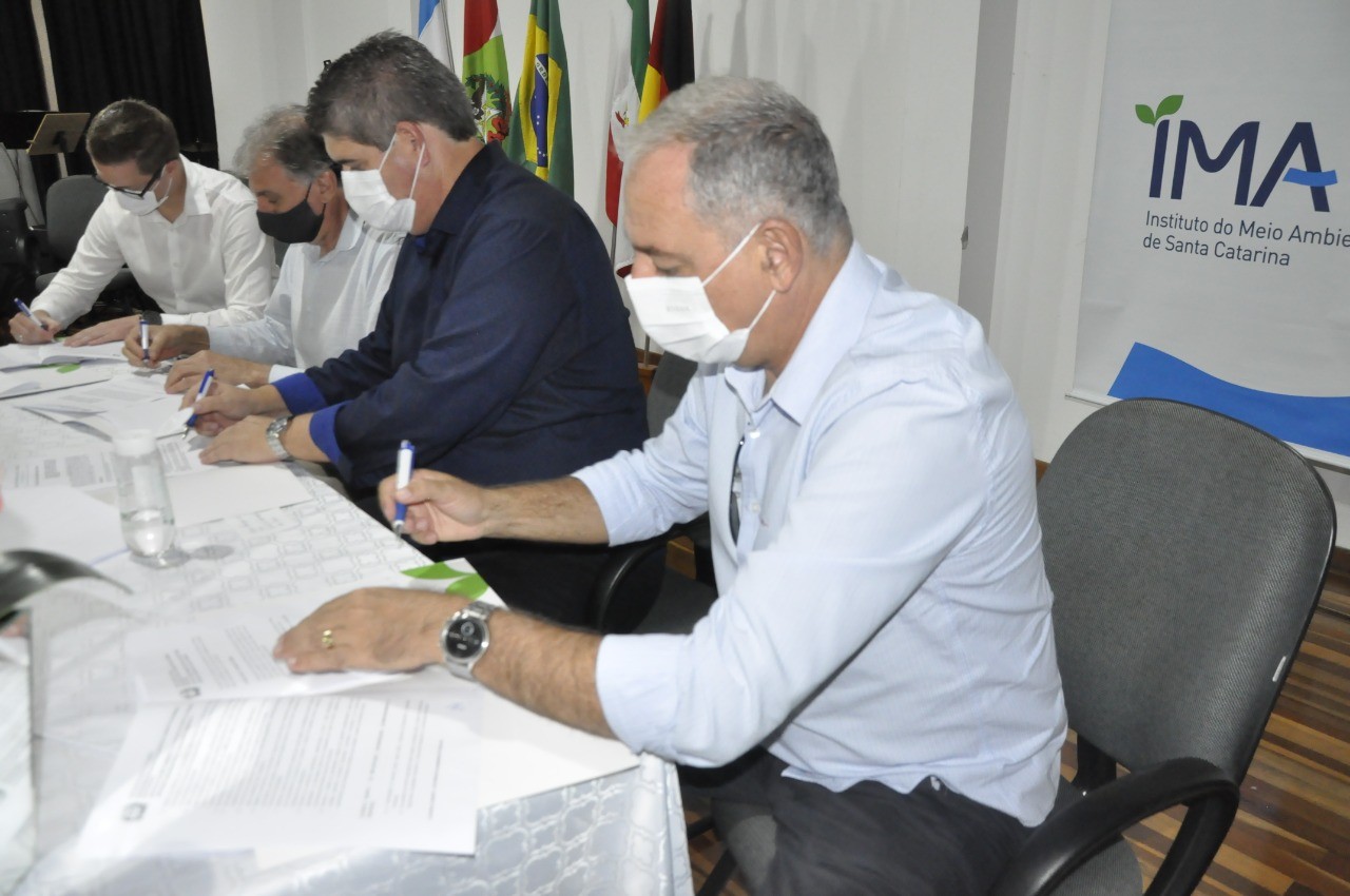 LOGÍSTICA REVERSA, UMA REALIDADE PRÓXIMA EM GOVERNADOR CELSO RAMOS