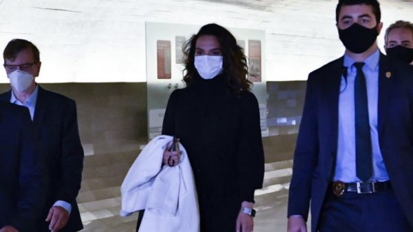 WALDEMIR BARRETO AGÊNCIA SENADO Luana Araújo chega à CPI; médica fez duras críticas ao uso da cloroquina