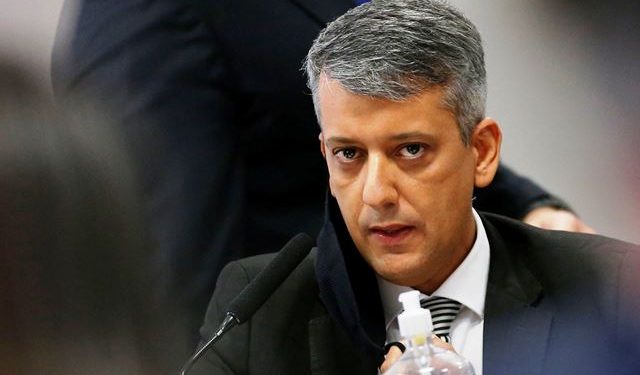 Roberto Ferreira Dias durante depoimento na CPI da Pandemia, em Brasília.ADRIANO MACHADO - REUTERS