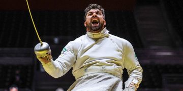 Tóquio: Jovane Guissone conquista prata na esgrima em cadeira de rodas