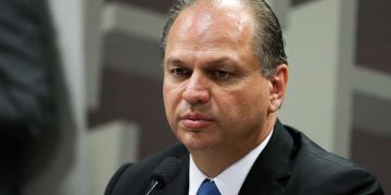 MP faz buscas em escritório de líder de Bolsonaro na Câmara