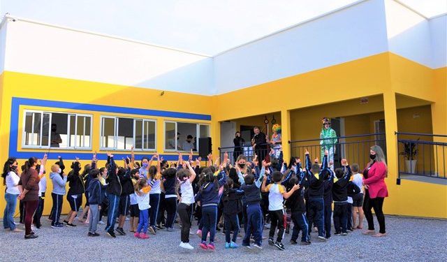Nova escola em Areias do Meio