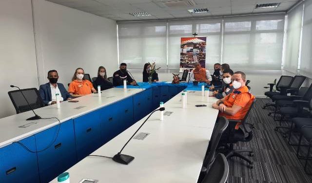 Servidores da Defesa Civil de Biguaçu recebem certificado de capacitação para atuação na gestão de riscos e desastres