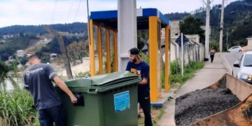 Contentoes de lixo orgânicos Governador Celso Ramos