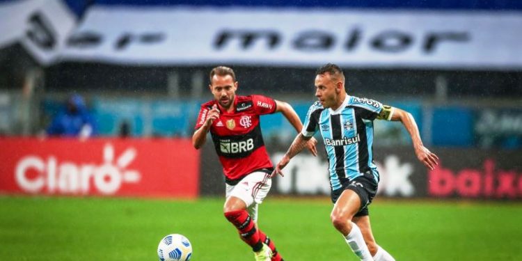 Copa do Brasil: Flamengo e Grêmio duelam em busca de vaga na semifinal