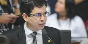 Marcos Oliveira-Agência Senado Senador Randolfe Rodrigues