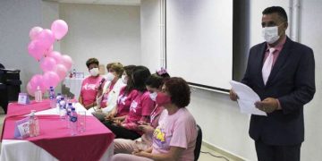 A Prefeitura de São José, por meio da Secretaria de Saúde, deu início ao Mês de Luta Contra o Câncer de Mama – Outubro Rosa nesta quarta-feira (6), com um evento que ocorreu das 15h às 17h, no Auditório Norte da Secretaria Municipal de Educação.