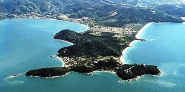 Praia Grande recebe Bandeira Azul para a temporada 2021/2022
