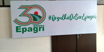 Secretaria de Agricultura representa Governador Celso ramos na comemoração de 30 anos da EPAGRI