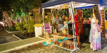 Feira da Freguesia encanta visitantes com alegria do Natal do Reencontro