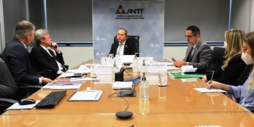 Prefeito Salmir da Silva se reúne com ANTT