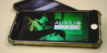 Caixa paga Auxílio Brasil a beneficiários com NIS final 6