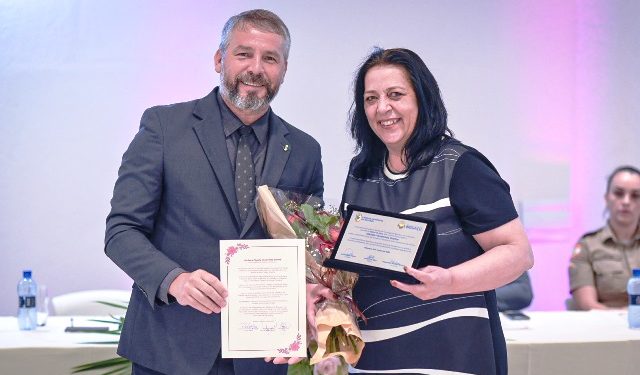 Sessão especial de homenagem ao Dia Internacional da Mulher