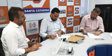 Kits de transposição - Termo de Compromisso para construção das três novas pontes foi assinado nesta segunda-feira (Foto Paulo Rodrigo Ferreira - DICOM-PMB)