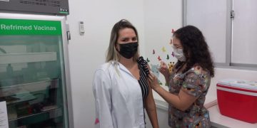 Gov. Celso Ramos - Município inicia campanha de vacinação gripe e sarampo