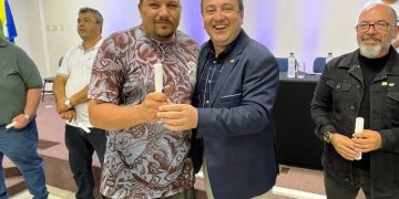 39 Alunos recebem diploma