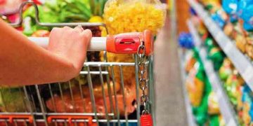 Custo da cesta básica aumenta nas 17 capitais pesquisadas pelo Dieese