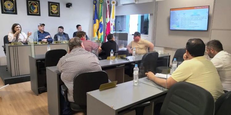 Desenvolvimento econômico é tema de reunião na Câmara de Biguaçu