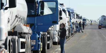 Caminhoneiros receberão R$ 2.000 de auxílio no dia 9 de agosto
