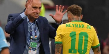 Tite elogia Neymar, Gabriel Jesus, Pedro, mas não garante Daniel Alves na Copa