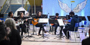 A Camerata de Violões da Escola de Música Reduzino Romão de Faria está com vagas abertas.  No dia 31 de janeiro, a Secretaria de Cultura, Esporte, Turismo e Lazer, por meio da Oficina das Artes,