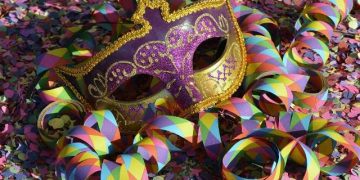 Alô, foliões! Confiram a programação para não perder um dia de Carnaval em Floripa
