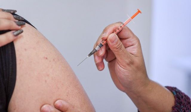 Biguaçu inicia na segunda-feira aplicação da vacina bivalente em gestantes e puérperas
