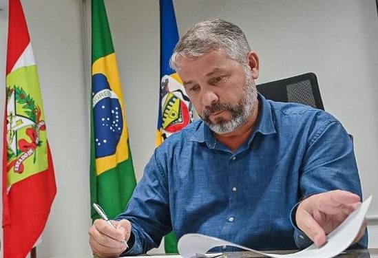 Projeto de lei de piso nacional para servidores do magistério municipal
