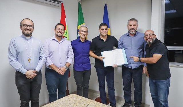 Assistência Social de Biguaçu celebra parceria para acolhimento de pessoas em situação de rua