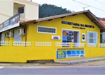 CONTRIBUINTE DE GOVERNADOR CELSO RAMOS PODE PAGAR IMPOSTOS E TAXAS COM O CARTÃO DE DÉBITO E CRÉDITO, E PARCELAR EM ATÉ 12 VEZES NO CARTÃO DE CRÉDITO