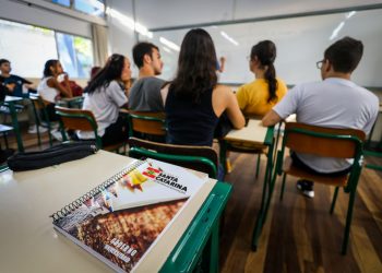Educação de SC oferece Curso Enem Gratuito aos alunos do Ensino Médio