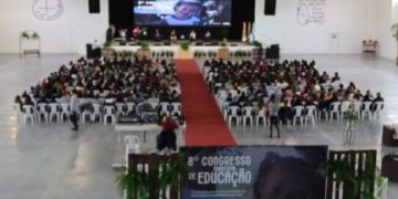 8º CONGRESSO MUNICIPAL DE EDUCAÇÃO DE GOVERNADOR CELSO RAMOS REÚNE MAIS 450 CONGRESSISTAS