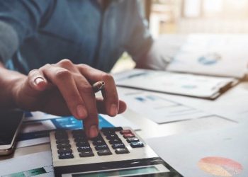 Desenrola tira ao menos 1,2 milhão de brasileiros da lista de nome sujo