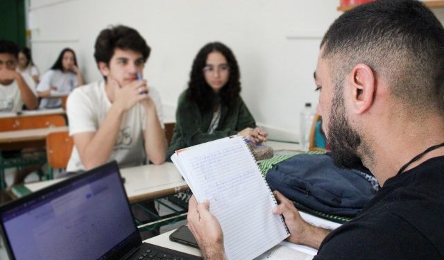 Educação fará formação para professores das rede estadual durante o recesso escolar
