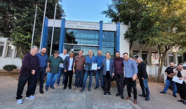 Assinada a ordem de serviço de reforma do prédio da nova sede da Câmara de Biguaçu