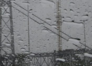 Passagem de frente fria provoca rajadas de vento de até 75 km-h em SC