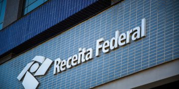 Receita suspende atividades de sete agências do PR e cinco de SC por falta de servidores
