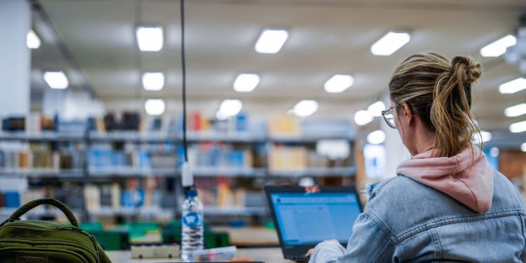 Instituições de ensino superior são homologadas e período de inscrição para o Universidade Gratuita começa nos próximos dias