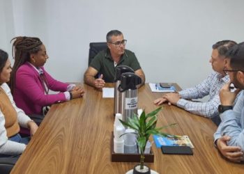 referencia-no-transporte-publico-gratuito-governador-celso-ramos-recebe-visita-de-comitiva-de-santo-amaro-da-imperatriz