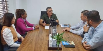 referencia-no-transporte-publico-gratuito-governador-celso-ramos-recebe-visita-de-comitiva-de-santo-amaro-da-imperatriz