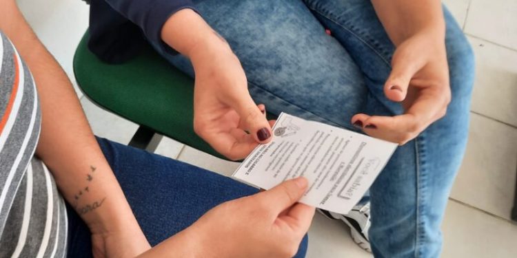 Diante da necessidade de esclarecer os reais riscos do uso desses dispositivos, assim como os danos do tabagismo de forma geral, a  Secretaria de Saúde de Biguaçu