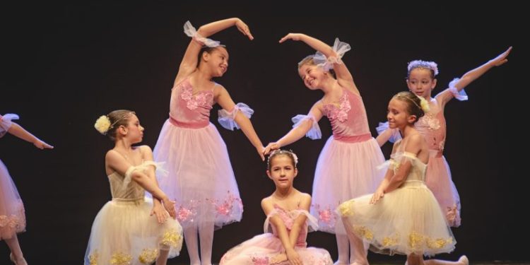 Mostra de Dança 2023 - Prefeitura de Biguaçu abre período de inscrições