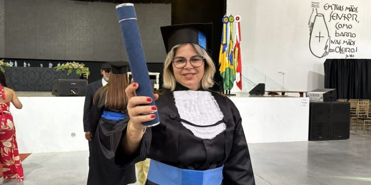 252 alunos da rede municipal de Biguaçu celebram formatura no Ensino Fundamental