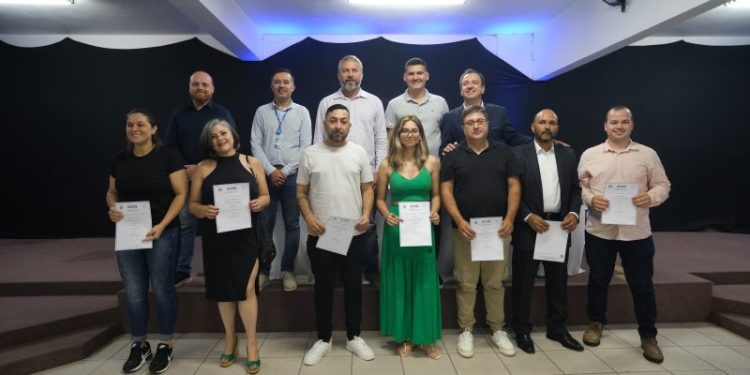 Programa Qualifica Biguaçu encerra o ano com a formatura de mais 90 alunos