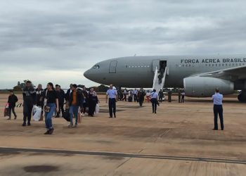 Terceiro grupo de repatriados vindos de Gaza chega ao Brasil