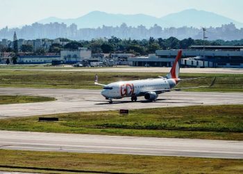 Empresas aéreas programam mais de 100 voos extras para SC durante o Carnaval 2024