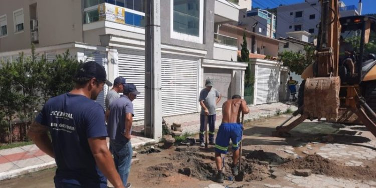 Ações para combater despejo irregular de esgoto em Governador Celso Ramos são intensificadas