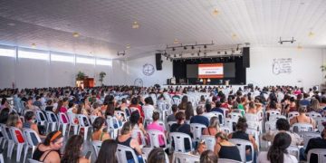 Educação de Biguaçu recepciona servidores em cerimônia de abertura do ano letivo