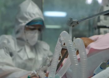 Casos de síndrome respiratória por Covid crescem no Centro e Sul do país, aponta Fiocruz